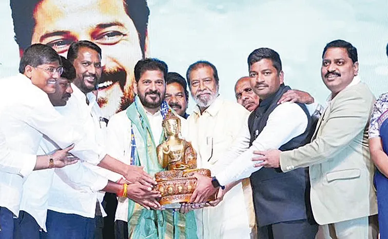 నేను అందరివాడిని