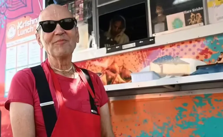 From India to Los Angeles A Hindu Volunteer Fighting Hunger in America1