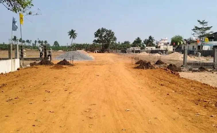 ఈడుపుగల్లులో అధికారుల చర్యలపై వివాదం