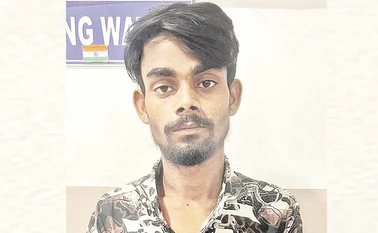 diamond worth Rs 14 lakh were stolen from a house in Hyderabad