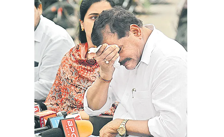 Botsa Satyanarayana fires On Atchannaidu