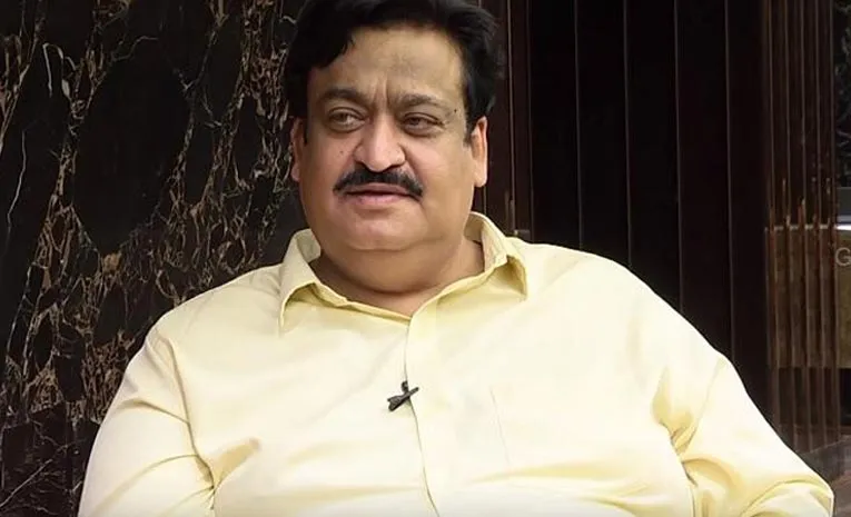 employee fraud sunil narang office jubilee hills accountant arrested cheque scam