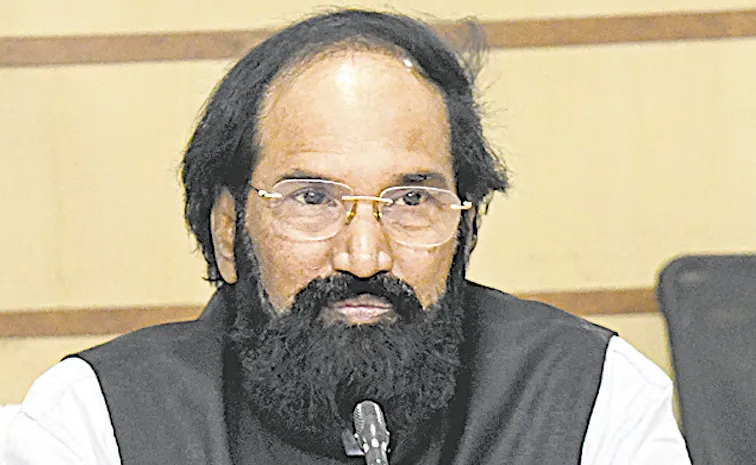 Minister Uttam Orders Fast Track Repairs of Kaleshwaram Barrages: Telangana