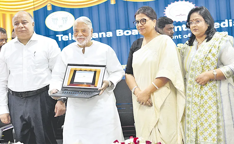 Girls outshine boys in Telangana intermediate exams