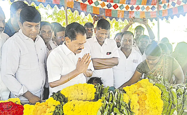 కూటమి నేతల వేధింపులతోనే రైతు ఆత్మహత్య