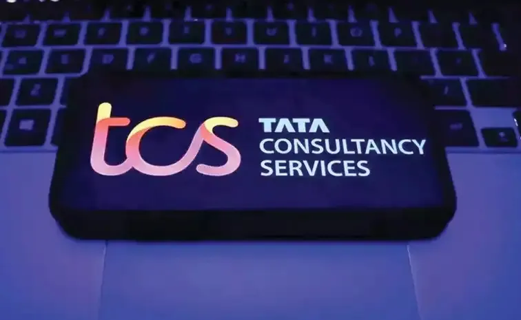 TCS Nashik case : Employees work from home amid attempts to vandalise office1