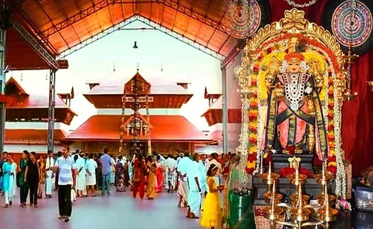 పిలిస్తే పలికే దైవం కృష్ణా... గురువాయురప్పా...