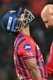 difference between retired hurt and retired out in cricket