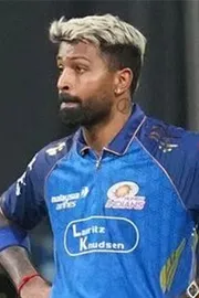 Hardik Pandya Called To Hand Over Mumbai Indians Captaincy To Rohit Sharma