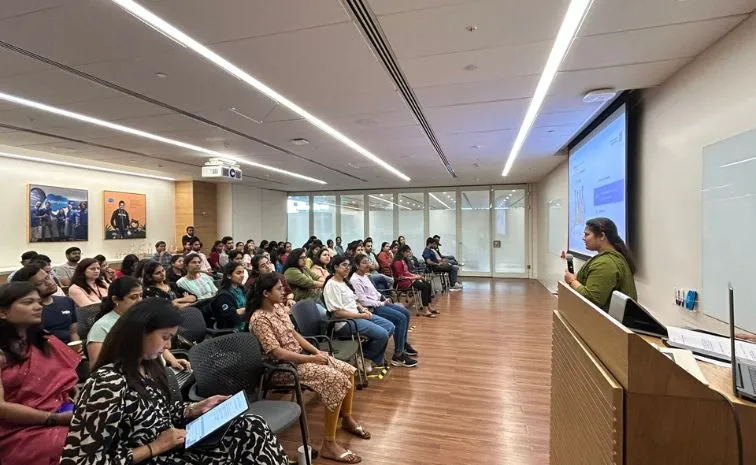 అమ్మాయిల జోలికి వచ్చారో.. ఇదే జరుగుద్ది