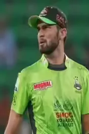 Shaheen Afridi loses cool after golden duck, smashes bat crazily in PSL clash
