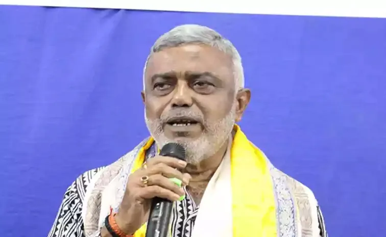 టీఎంసీ నేతల ఇళ్లలో ఐటీ సోదాలు 