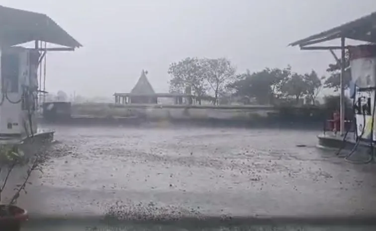 Severe Hailstorm Wreaks Havoc in Telangana
