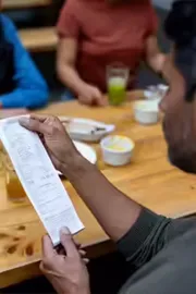 Restaurant Service Charge Optional Fee Not Mandatory Tax Know Consumer Rights