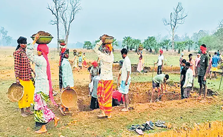 Chandrababu Govt Dues above 1000 Crores to Rural Employment Guarantee workers