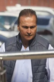 CBI Raids Reliance Communications Over Alleged LIC Bond Irregularities