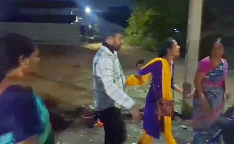 Husband Girlfriend Wife Incident In Nizamabad