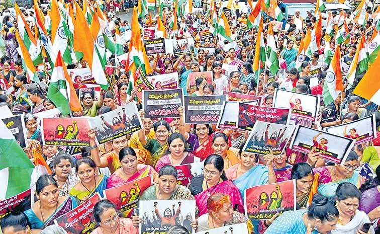BJP Mahila Agra Yatra in protest against Congress blocking of Womens Reservation Bill
