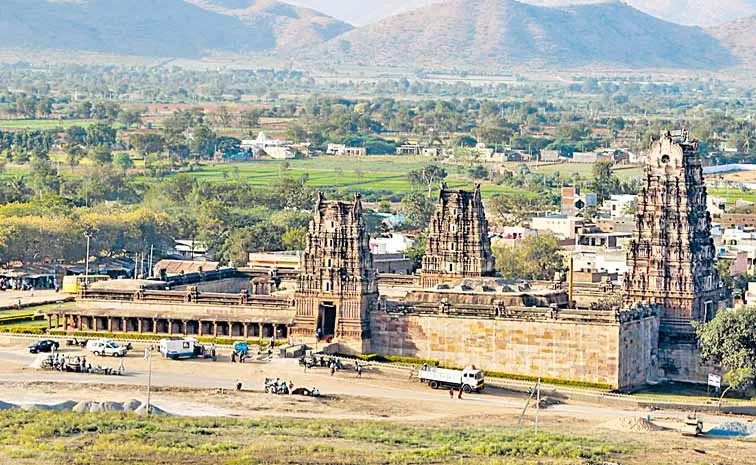 Notices issued to priests in Ontimitta for offering Vedic blessings to YS Jagan