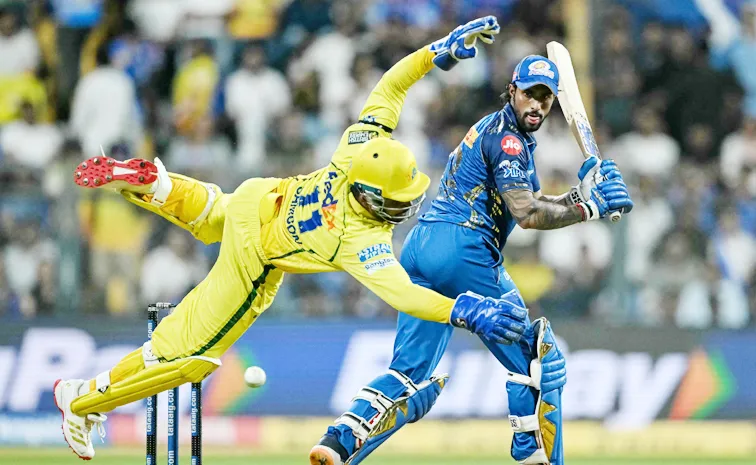 Akash Ambani Walks Out Signals Fans To Leave CSK Beat MI By 103 Runs1