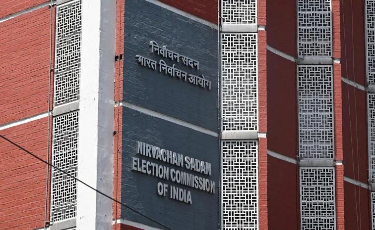 No repoll ordered in Tamil Nadu, West Bengal says ECI