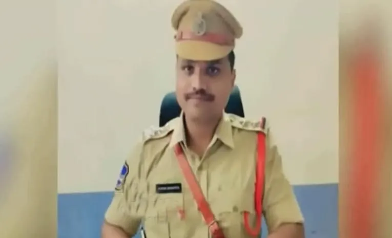 Case Filed Against Jammikunta SI Srikanth