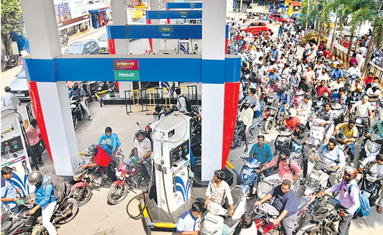 కాసుల కోసమే కృత్రిమ కొరత?