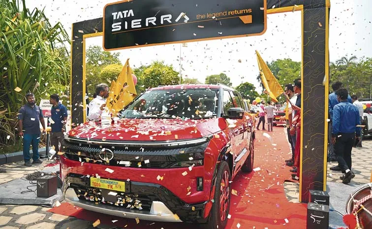 Tata Motors Delivers 101 New Sierra SUVs in Hyderabad1