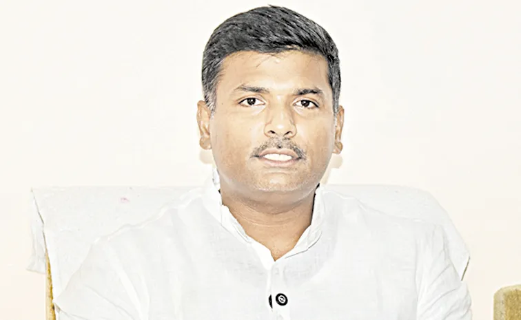 డేటా సెంటర్‌ సరే.. ఉద్యోగాల మాటేమిటి?