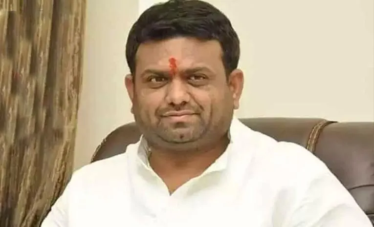 పైలెట్ రోహిత్ రెడ్డి విడుదల