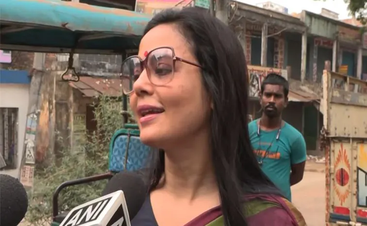 Democracy Under Threat Mahua Moitra Casts Vote