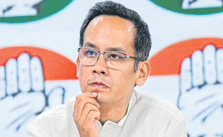 తండ్రి  బాటలో తనదైన ముద్రతో.. 