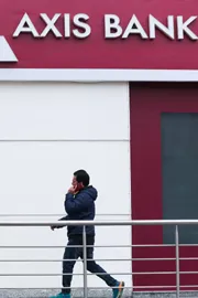 Axis Bank Introduces Aadhaar Based Face Authentication for Mobile Number Updates