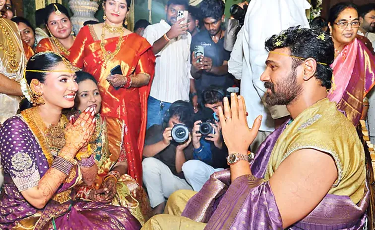 కావ్య మెడలో మూడుముళ్లు వేసిన బెల్లంకొండ శ్రీనివాస్‌