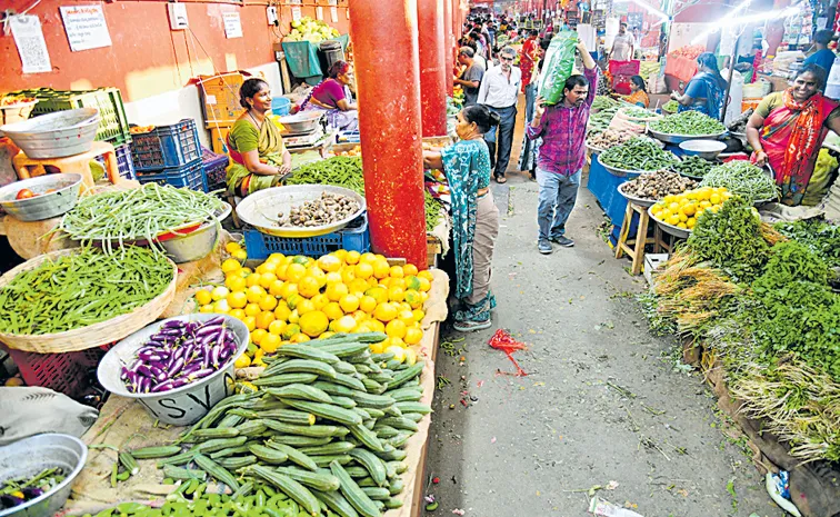 పెట్రో దెబ్బకు కూర‘గాయాలు’!