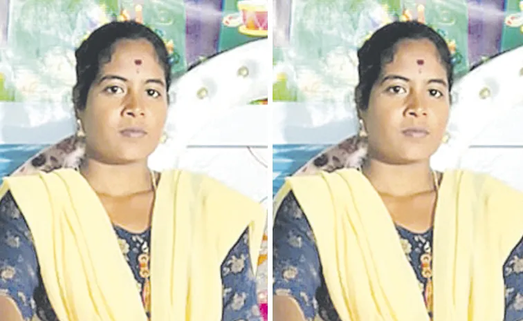 కుటుంబ కలహాలతో సర్పంచ్‌ ఆత్మహత్య