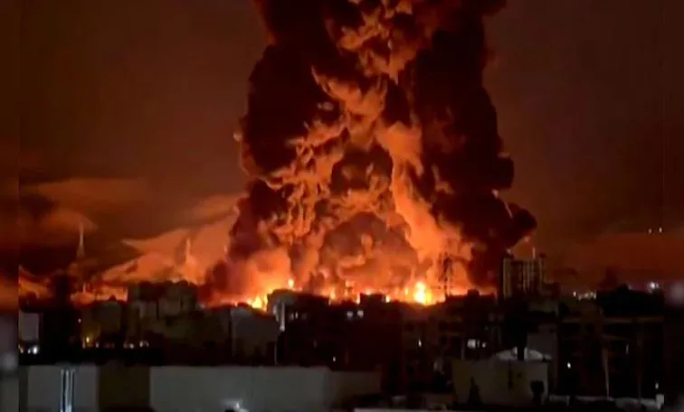 ట్రంప్ అల్టిమేటం.. ఆయుధాలు సిద్దం చేస్తున్న ఇజ్రాయెల్?