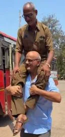 Maharashtra bus driver gets shoulder ride from colleague as farewell