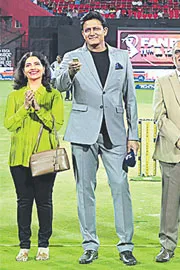 ksca-officially-unveils-rahul-dravid-anil-kumble-stands-at-m-chinnaswamy-stadium