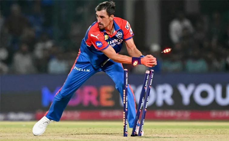 Mitchell Starc Blow To Delhi Capitals