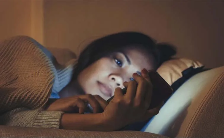 Health tips: Excessive screen time Impacts on Physical and Mental Health