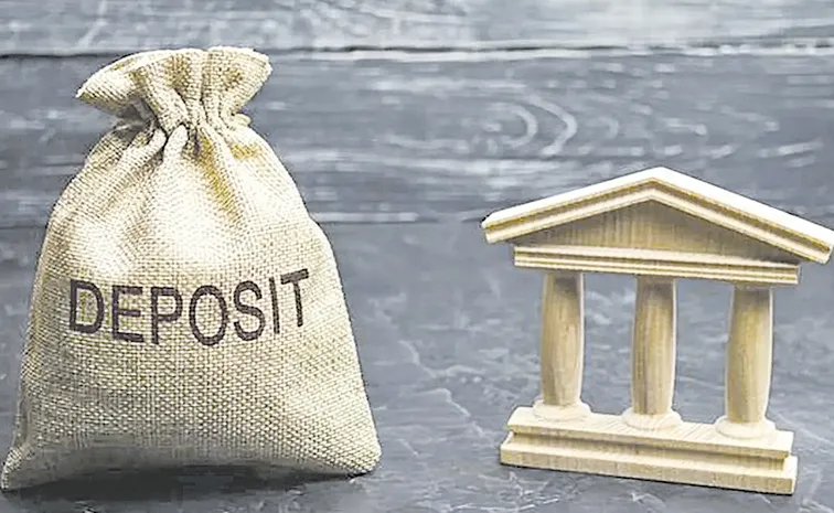 Private banks outpace PSBs in Q4 deposit growth