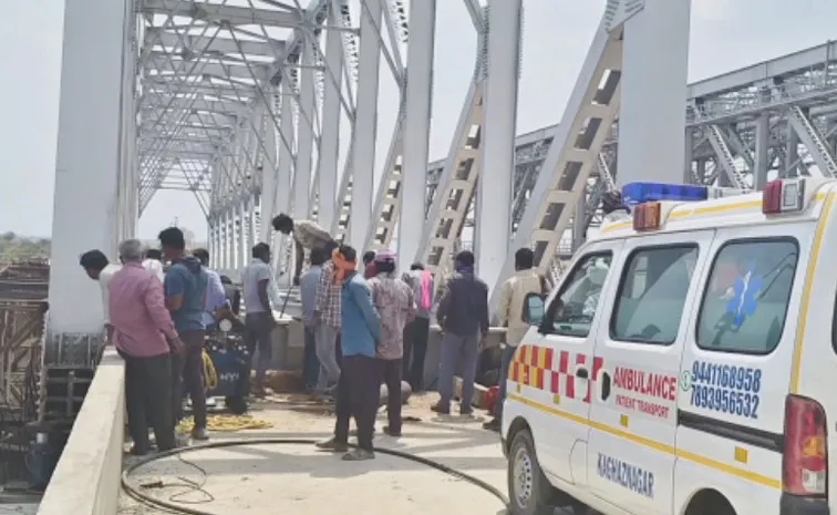 Accident at Kagaznagar Railway Bridge