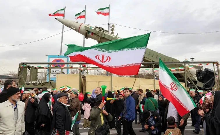 15 వేల క్షిపణులు.. 45 వేల డ్రోన్లతో ఇరాన్ రెడీ