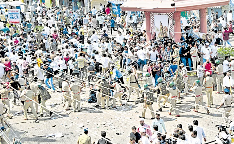 Clash Between Two Groups in Kadapa: Andhra Pradesh