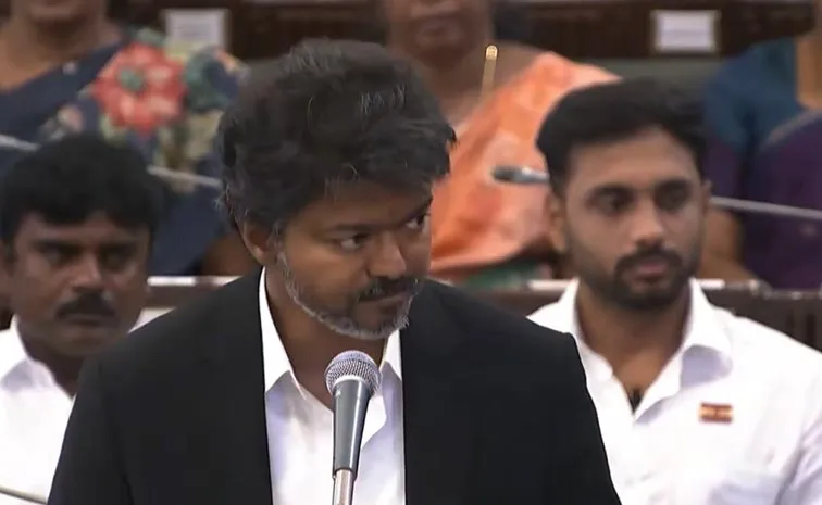 తమిళనాడు బలపరీక్ష: విజయ్‌ సర్కార్‌కు అనూహ్య మద్దతు