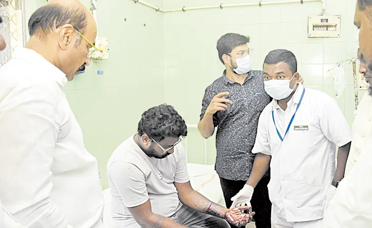 పోలీసులు వేధింపులు తాళలేక వైఎస్సార్‌సీపీ నేత ఆత్మహత్యాయత్నం