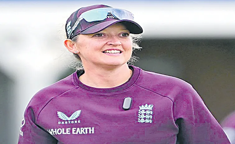 Sarah Taylor appointed England Mens Test fielding coach