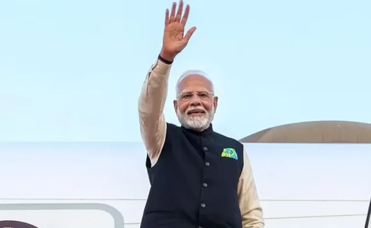 Modi left for UAE tour
