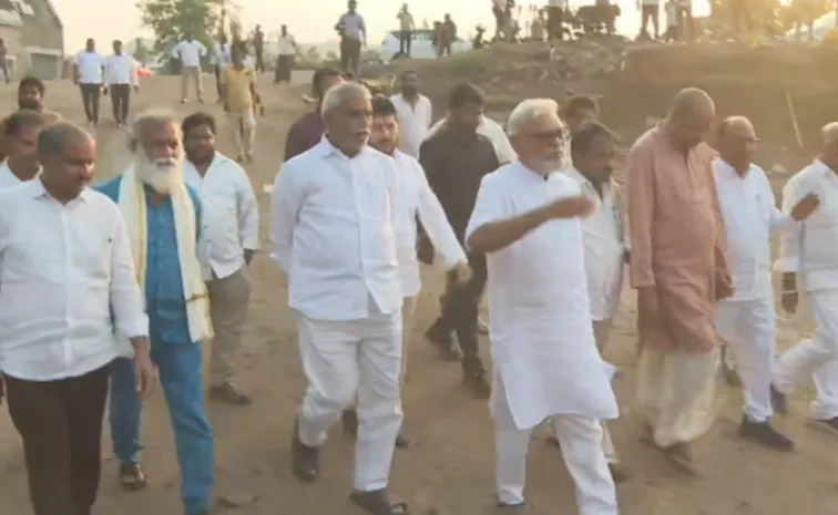 ‘ప్రజాధనాన్ని కుంగిపోయే బ్రిడ్జిలకు ఖర్చు చేస్తారా?’
